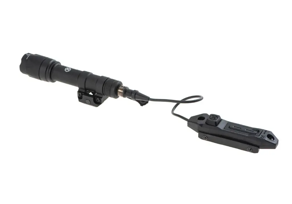 LINTERNA M600C CON PULSADOR REMOTO (WADSN)